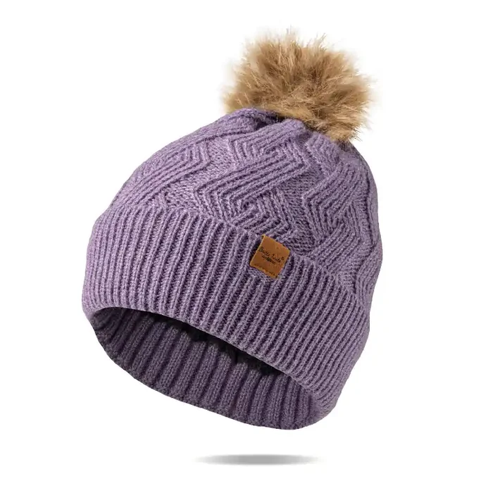 DM Merchandising Britt‘s Knits Mainstay Pom Hat – Purple