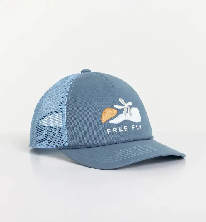 Free Fly Women‘s Coral Trucker Hat