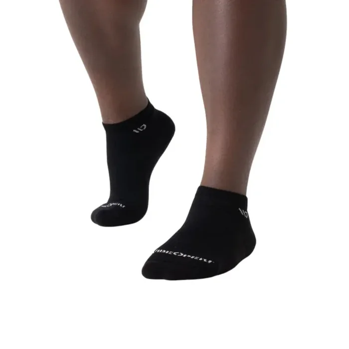 Wide Open Socks Men‘s Solid Cushioned No Show Socks – Black – L